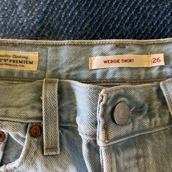 Levi's Wedgie High Waisted Shorts Size 26 (NWOT) - Picture 7 of 10